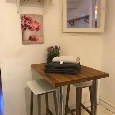 Apartment Nuitees Aixoises Aix-en-Provence